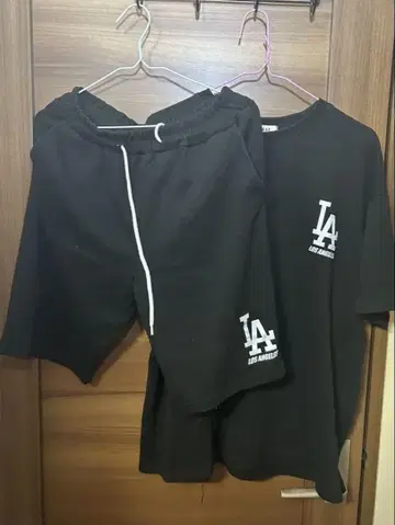 블랙 LA LOS ANGELES 셋업 반사 티셔츠