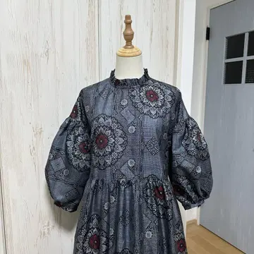 기모노 리메이크 오시마 명주에서 프릴 칼라 뒷면 버튼 원피스(L)