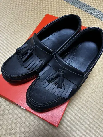 그린 라벨 릴랙싱 태슬 로퍼