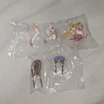 달은 동쪽에서, 태양은 서쪽에서 피규어 컬렉션 시부가키 마리