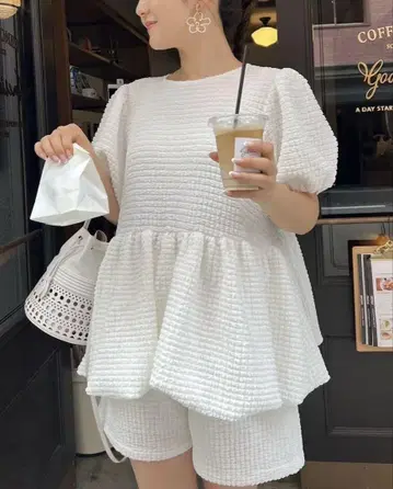 새상품급 rosy monster 화이트 숏 팬츠