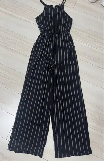 Bershka 블랙 화이트 스트라이프 올인원