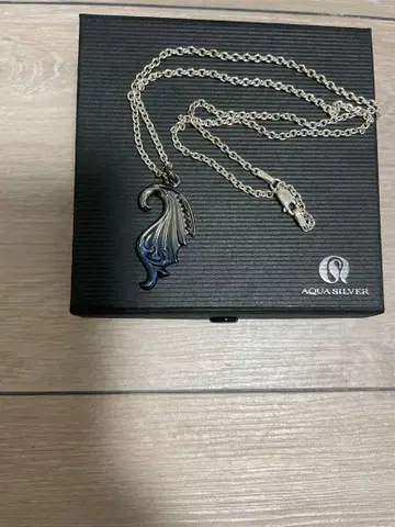AQUA SILVER 웨이브 펜던트 목걸이