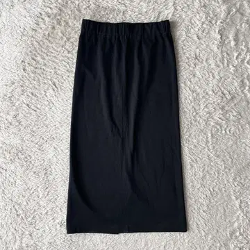새상품급 IENA 프리미엄 천축 타이트 스커트 38 블랙