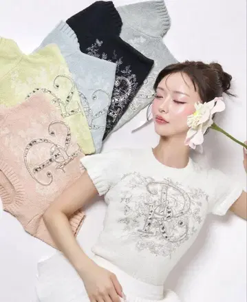 darich DR 비쥬 플라워 니트 탑 WHT 화이트 흰색
