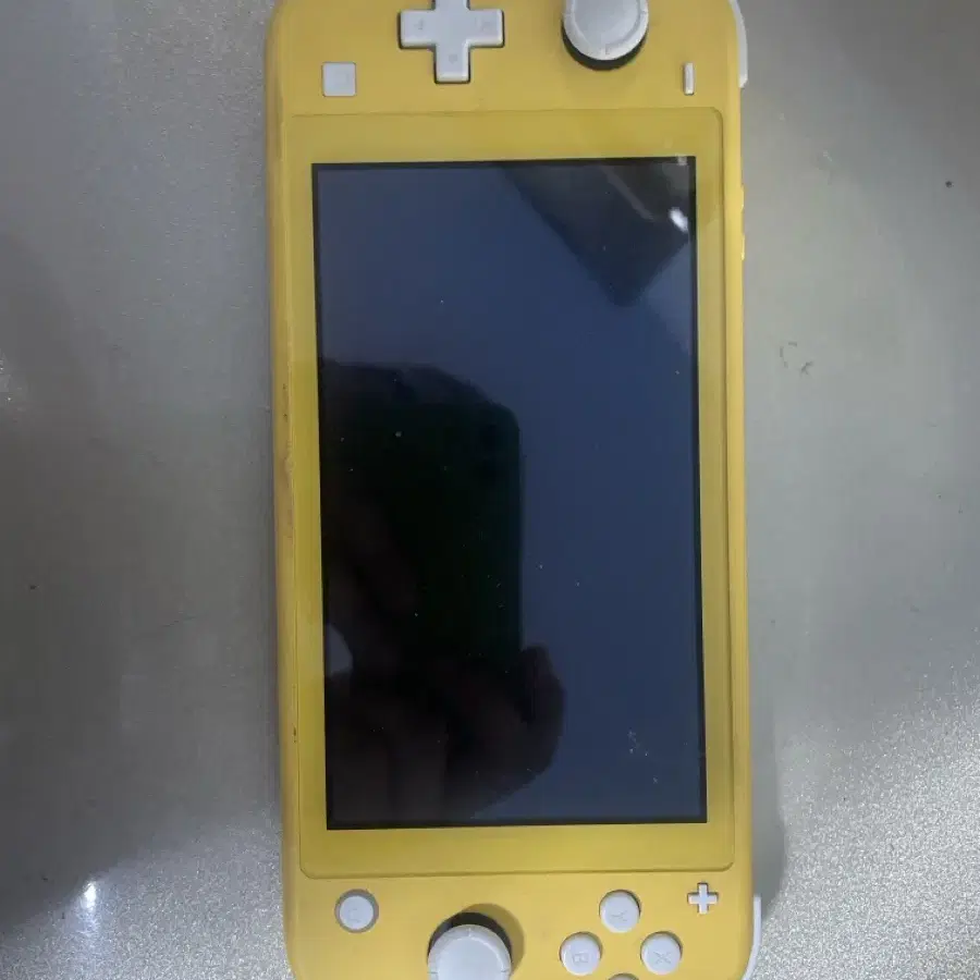 ✴︎金曜日まで限定お値下げ✴︎ Nintendo Switch Lite イエロー 週末限定価格】Nintendo Switch Lite 本体 イエロー
