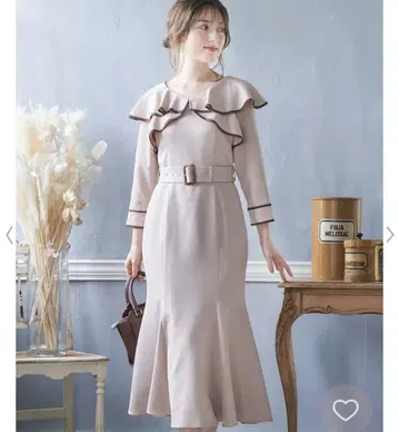 노엘라 파이핑 프릴 원피스