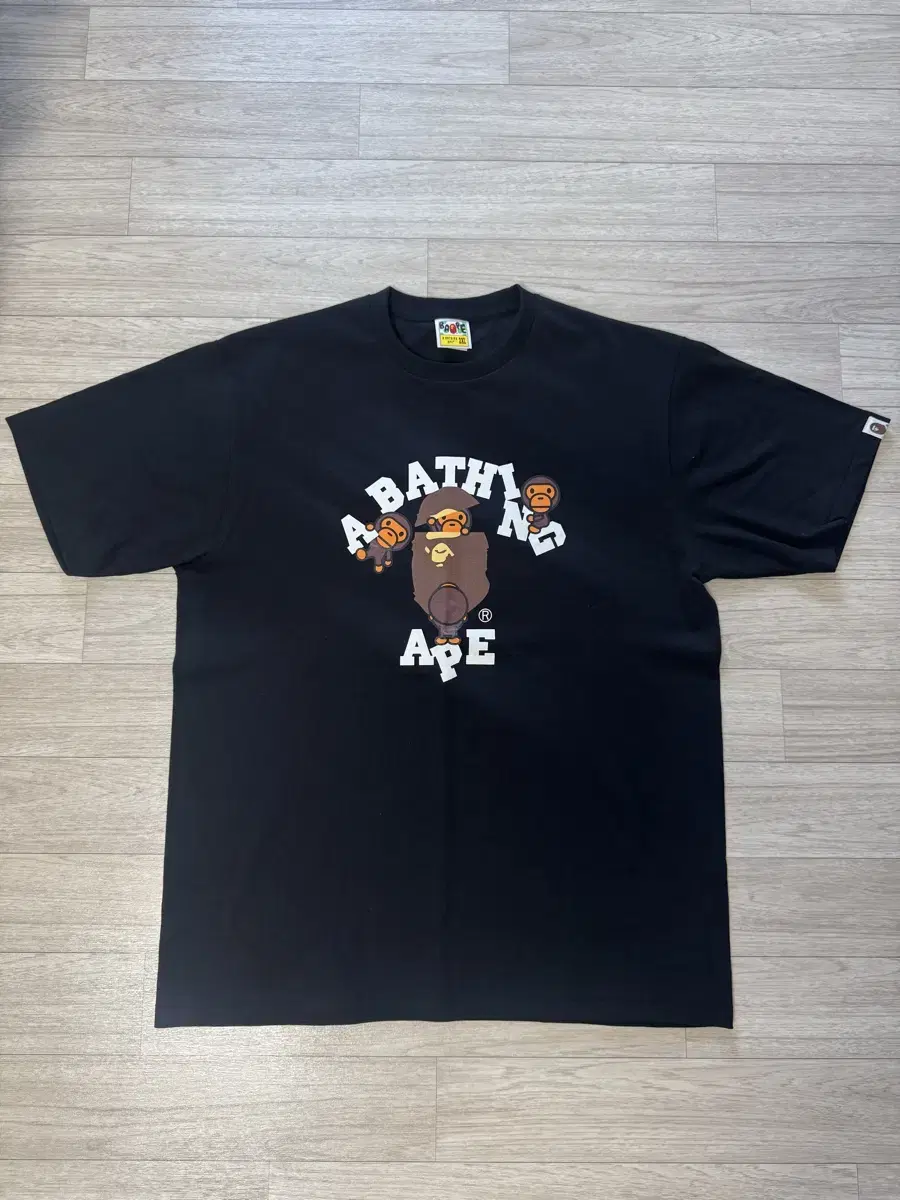 베이프 컬리지 마일로 반팔 XXL
