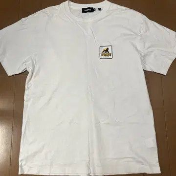 XLARGE 화이트 티셔츠 M 사이즈