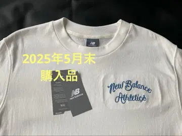 거의 새상품 2025년 5월 구매 뉴발란스 그래픽 티셔츠