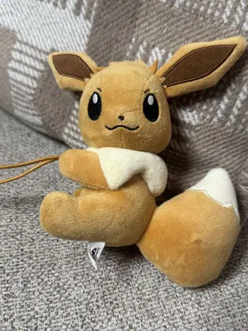 새상품급 이브이 봉제 인형 스트랩 포함 높이 약 13cm
