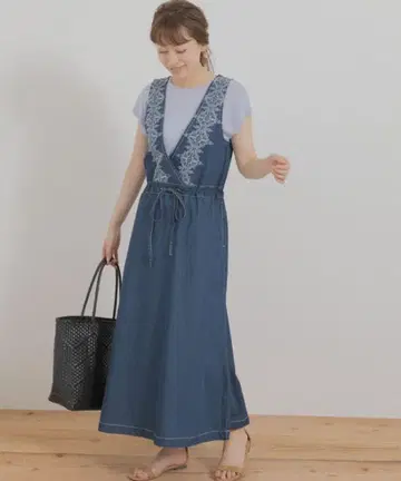 어반 리서치 써니 라벨 크로스 자수 데님 점퍼 스커트