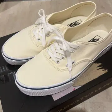VANS AUTHENTIC 오센틱 WHITE