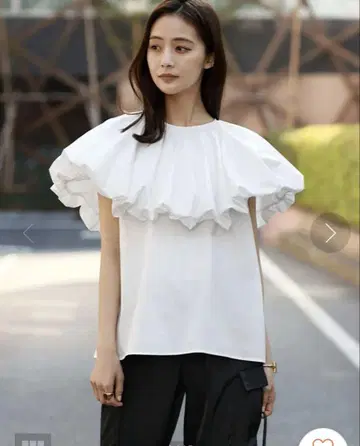 엘프 랭크 벌룬 칼라 슬리브리스 블라우스