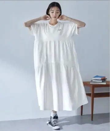 페니스 원피스 화이트