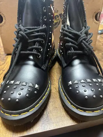 Dr Martin martin 24207001 classic8 부츠