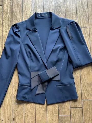 FOXEYNEWYORK 네이비 테일러드 자켓