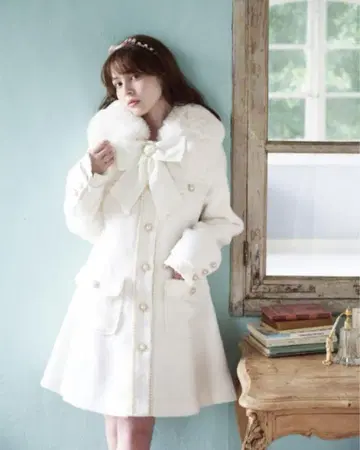 LIZLISA 클래시컬 원피스 같은 A 라인 코트