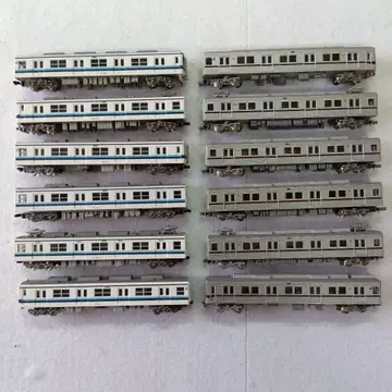 그린맥스 도부 철도 8000계 6량과 10050계 6량, 총 12량