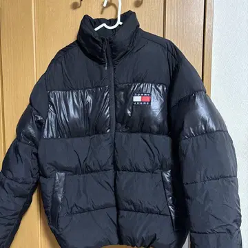 TOMMY JEANS 블랙 다운 자켓