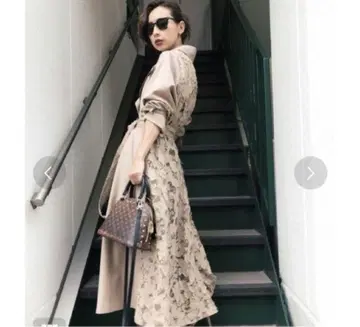 ameri 빈티지 백 레이스 코트