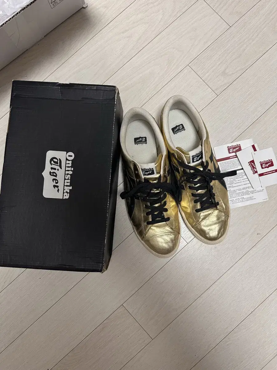 Onitsuka Tiger Fabre Gold Black 290