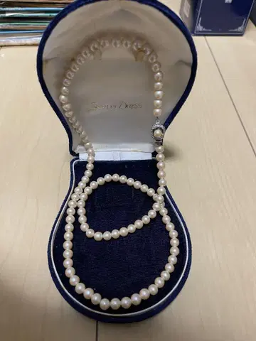 shouwa Dress 화이트 펄 목걸이 케이스 포함