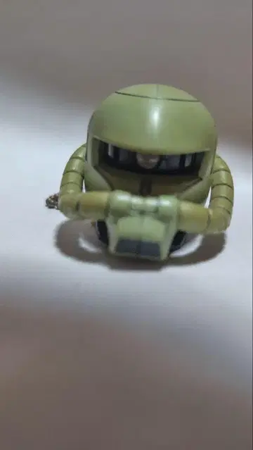 모빌슈트 키링이 포함된 캡슐 토이