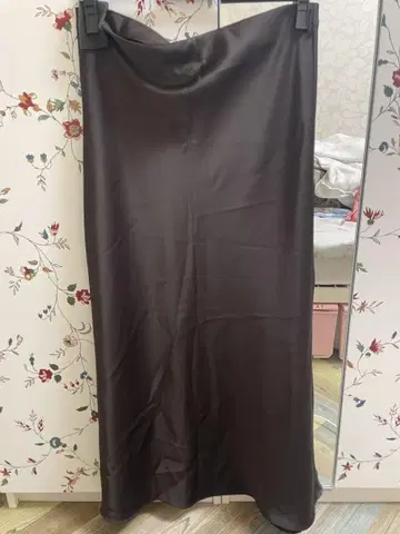 ZARA 브라운 롱 스커트 M 새틴 택 포함