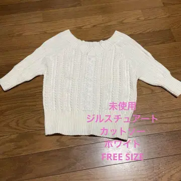 질스튜어트 티셔츠