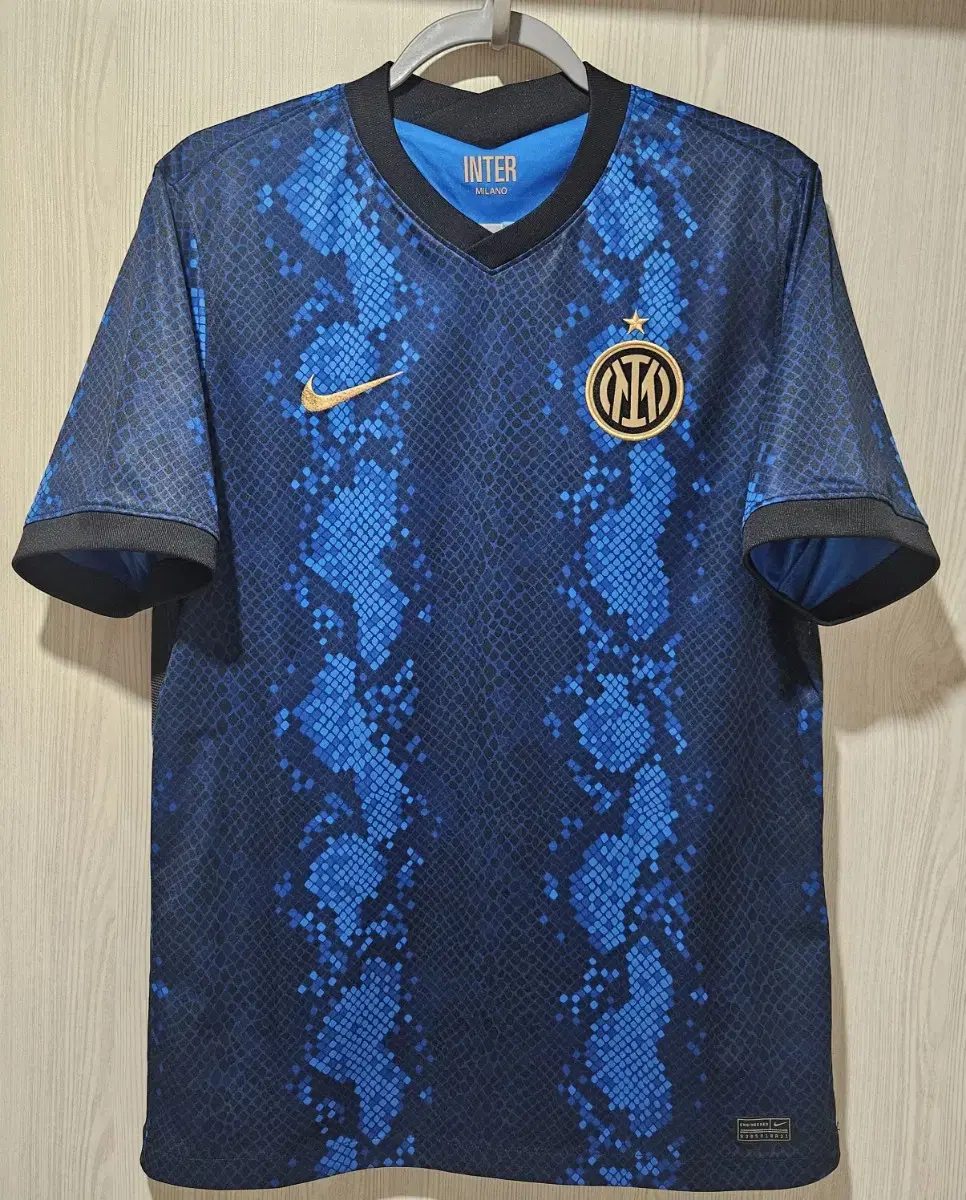 Inter (Inter Milan) 21/22 Home Shirt