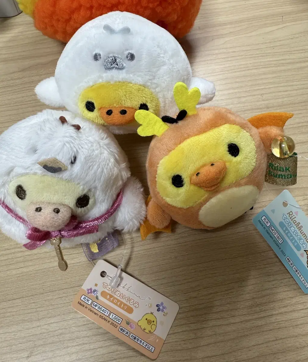 Bulk Half-priced Delivery included) Rilakkuma Kiiroitori Pig Chick Mini Doll Dragon Swan Keyring