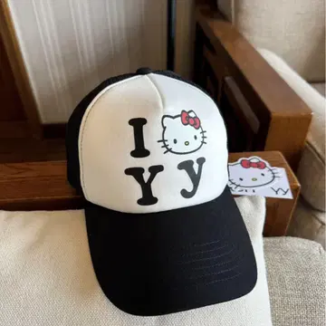 새상품 OPEN YY HELLO KITTY 캡