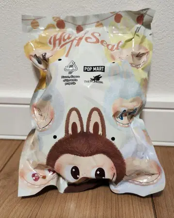 POPMART Have A Seat LABUBU 봉제 인형
