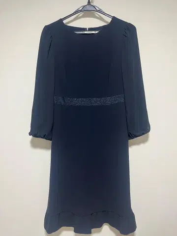 TOCCA 7부 소매 무릎 기장 원피스