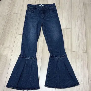 아메리 AMERI 플레어 데님 팬츠 스트레치