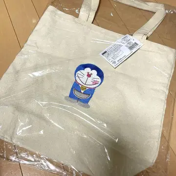 도라에몽 귀여운 자수가 가득한 토트백