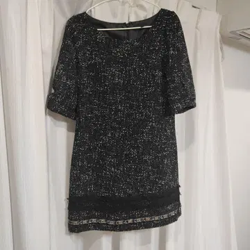 36 MERCURYDUO 블랙 미니 원피스 반팔