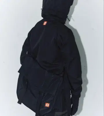 FTW 숄더백