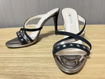 DIANA 스터드 장식 블랙 뮬 23cm