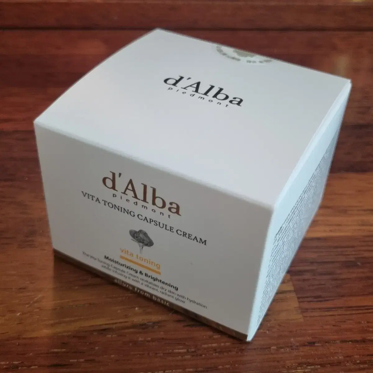 New) D'alba Vita Toning Capsule Cream
