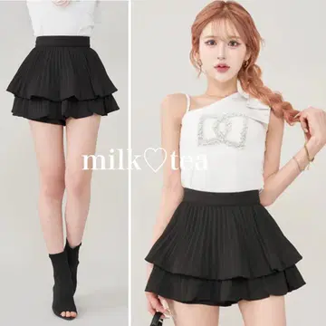새상품 택 포함 다리치 내로우 플리츠 티어드 미니 스커트 블랙 S
