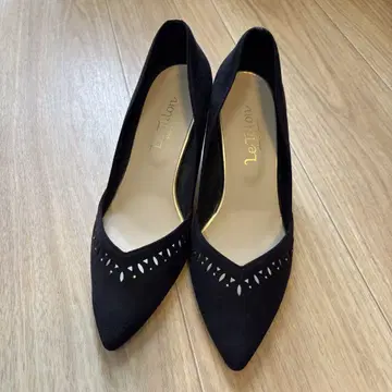 새상품급 24cm 루타론 블랙 스웨이드 스틸레토 펌프스