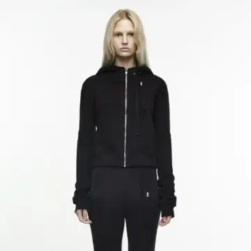 [ sale ] 나체 NACHE 집업 후드티 숏 기장