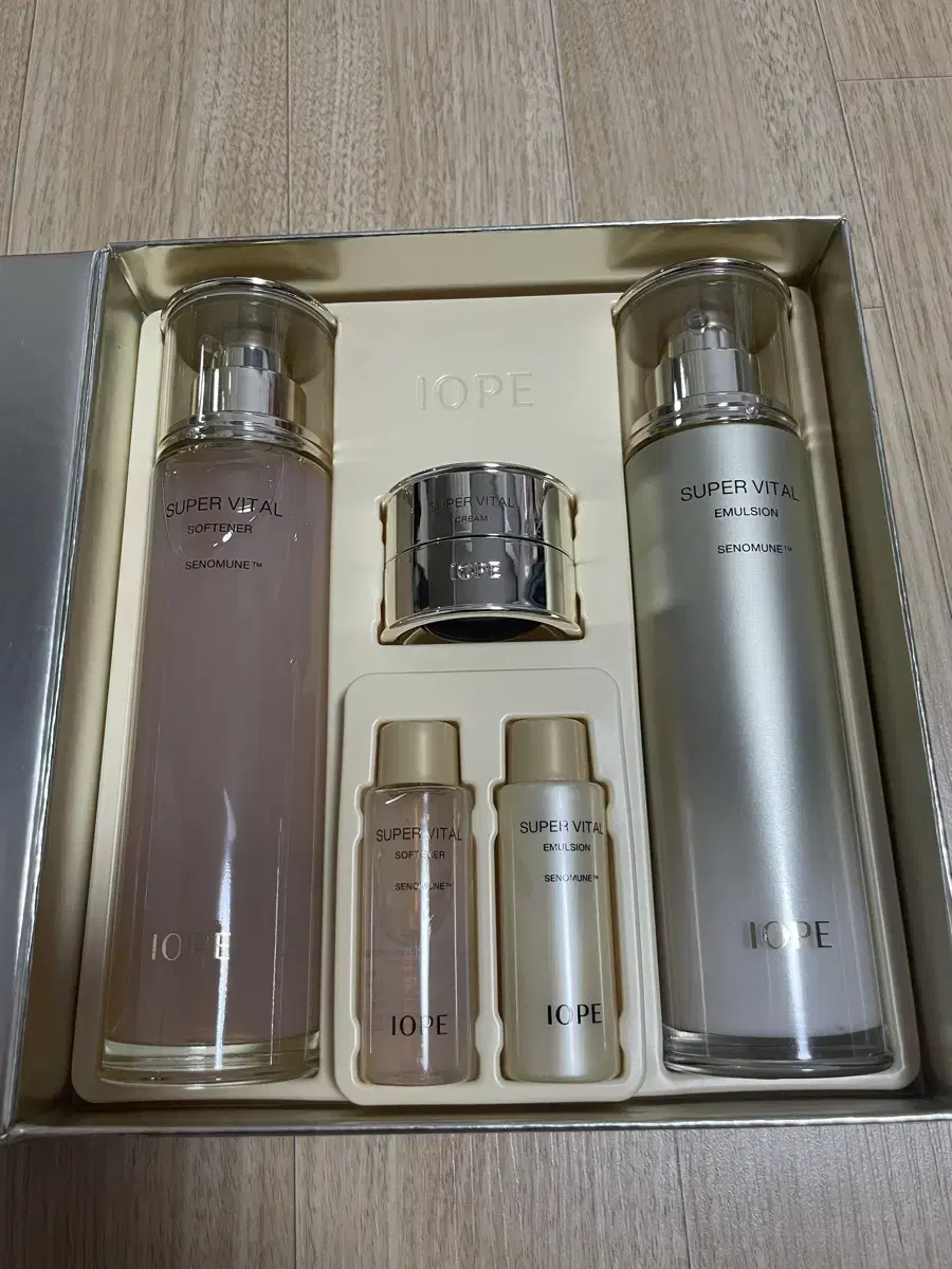 Iope Super Vital 2-Piece Set