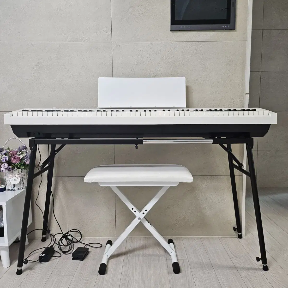 Roland FP-30 White Digital Piano