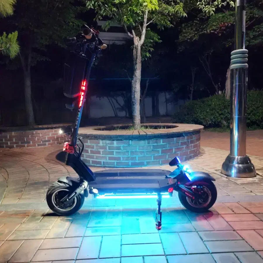 듀얼트론1 썬더 전동 킥보드 기함급