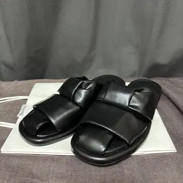 자라 뮬 샌들 샤워 샌들