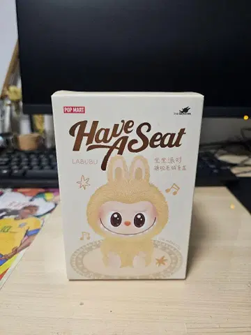 POP MART Have A Seat LABUBU 봉제 인형