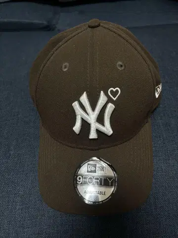 BASICKS NEWERA 야구 모자 브라운
